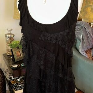 Black long cut frilly layered ruffles lace tank- Marked L but can also fit XL❣️
